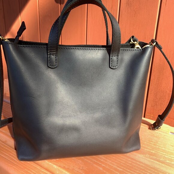 NEW Portland Leather zippered medium crossbody tote w/ strap extender black - Picture 4 of 8